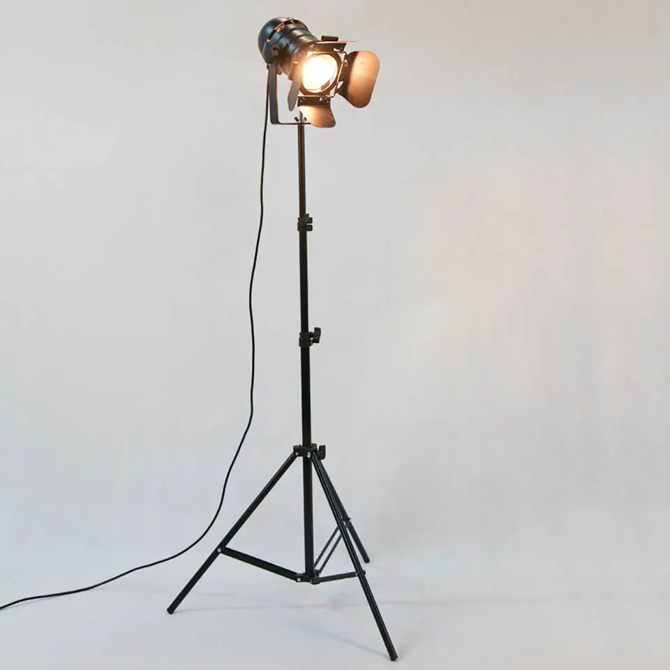 Lampadaire de style industriel